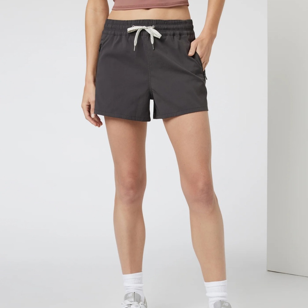 NWT - Vuori Women’s Scout Short in Vintage Black in size small.